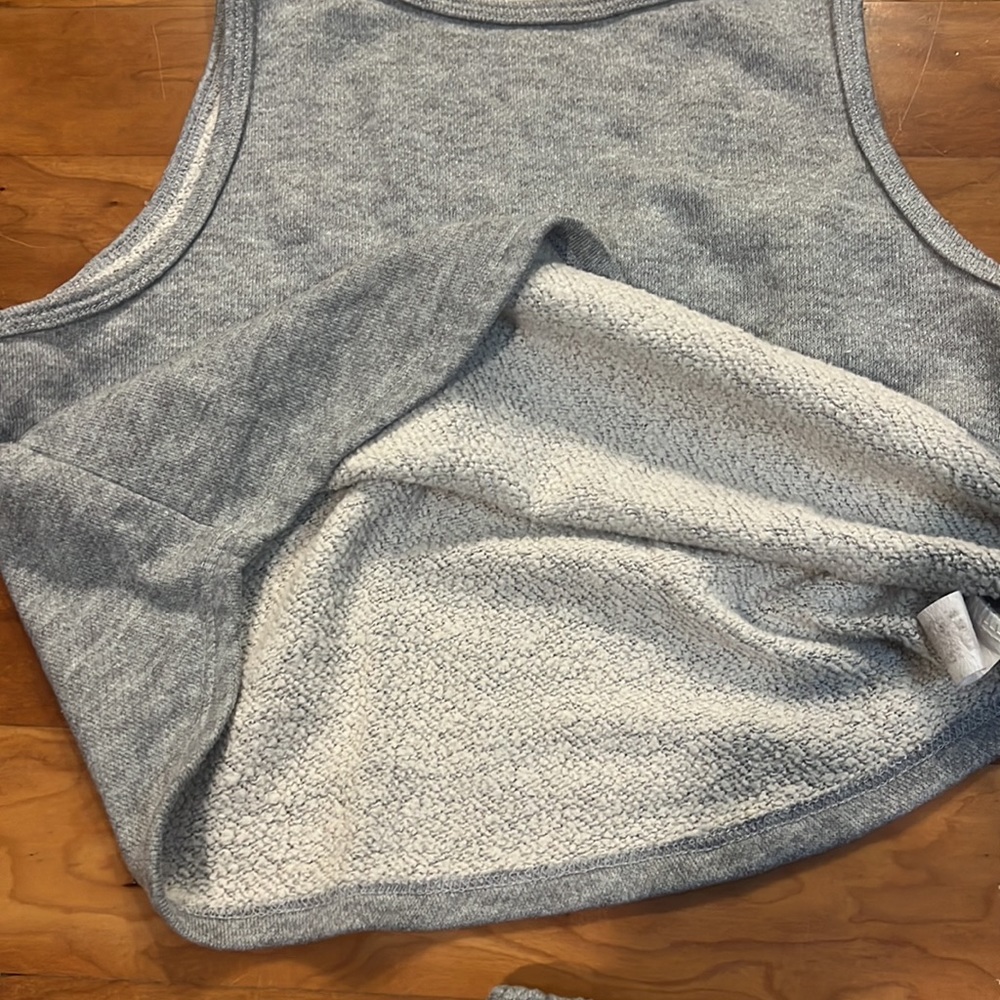 Grey Lounge Set - Picture 5 of 6